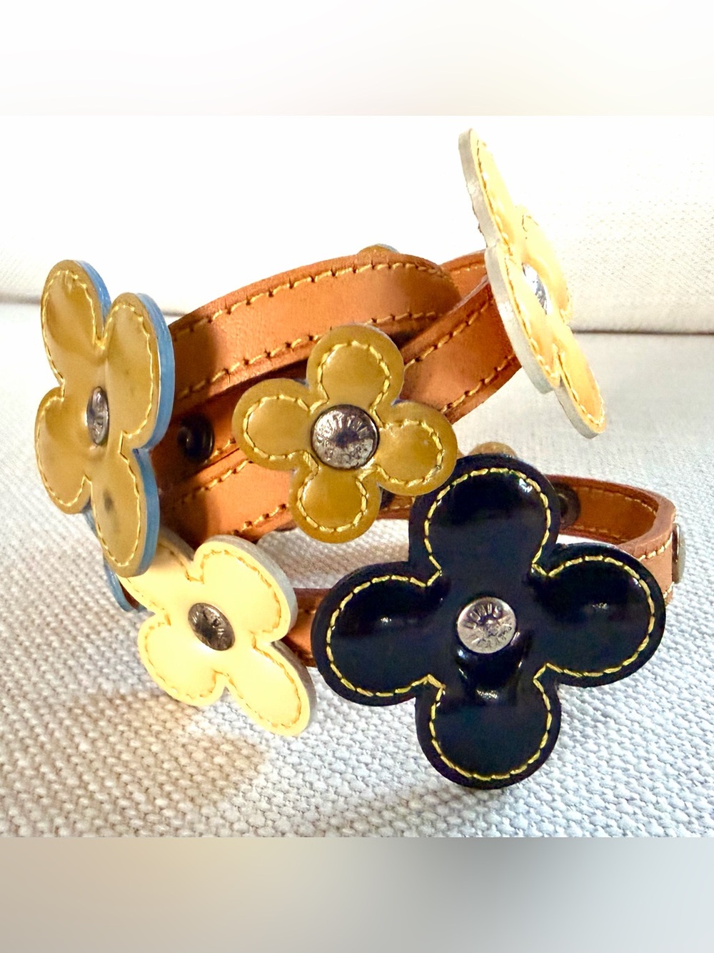 LOUIS VUITTON Vintage Vernis Flower Wrap Belt Choker Bracelet